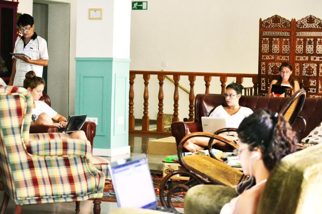Feeling Sevilla Hostel المظهر الخارجي الصورة